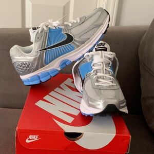 Nike Zoom Vomero 5 Silver, Blue & Black Athletic Sneakers